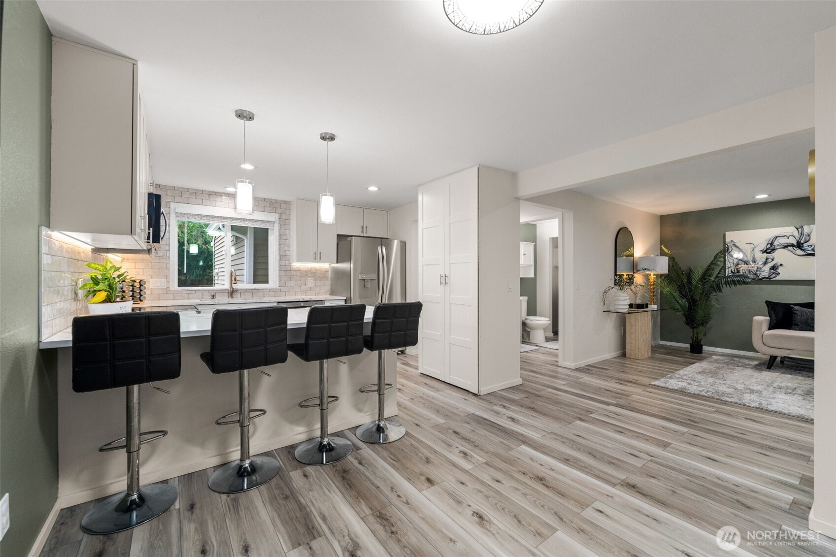 13324 NE 138th Pl , Kirkland, WA 98034