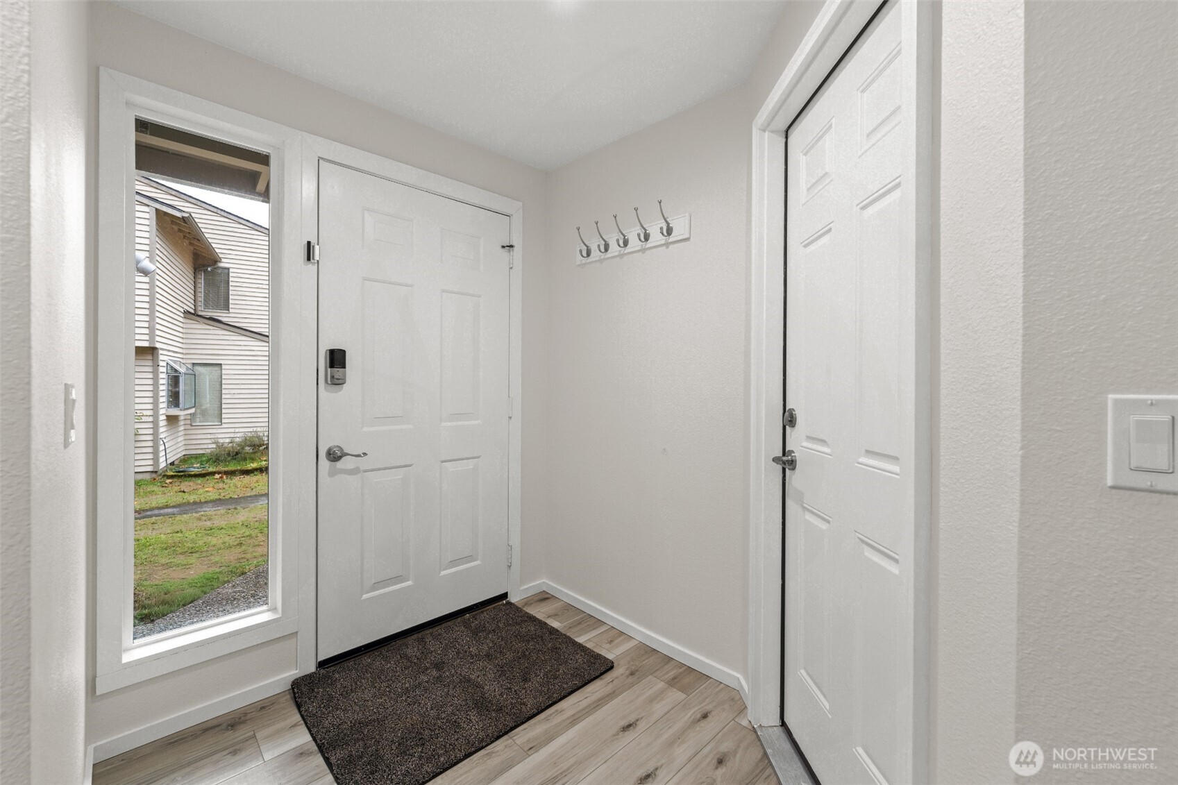 13324 NE 138th Pl , Kirkland, WA 98034