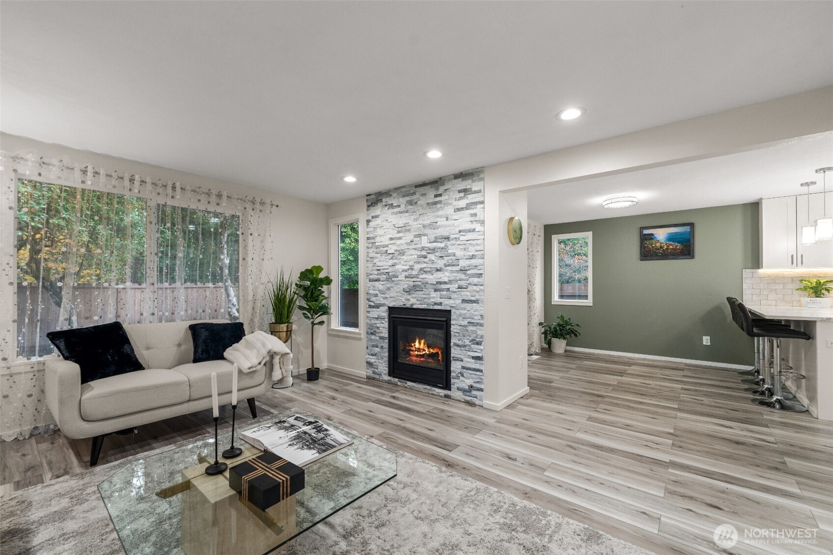 13324 NE 138th Pl , Kirkland, WA 98034