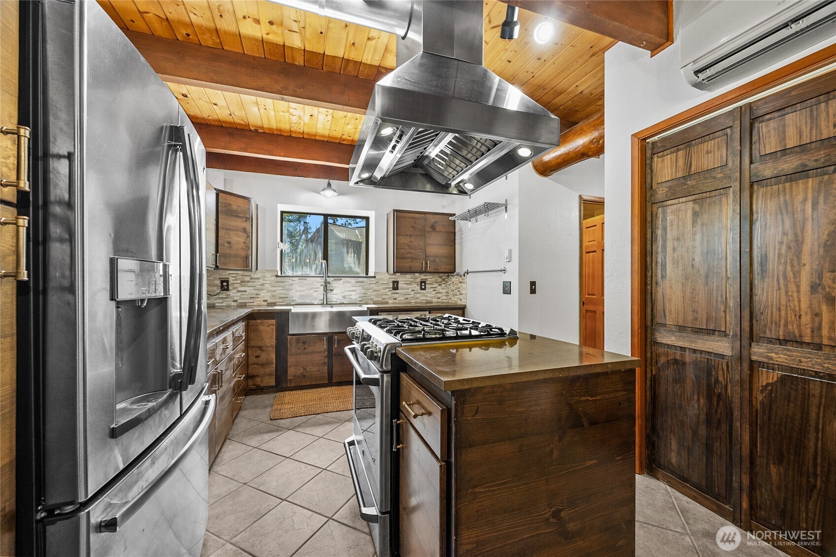 16318 82nd Street NW, Lakebay, WA 98349