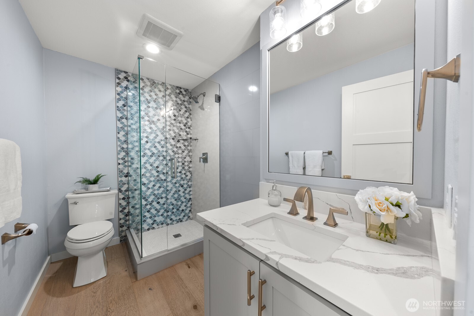 4830 88th Place SE, Mercer Island, WA 98040