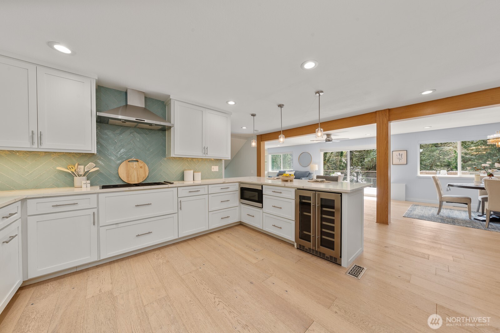 4830 88th Place SE, Mercer Island, WA 98040