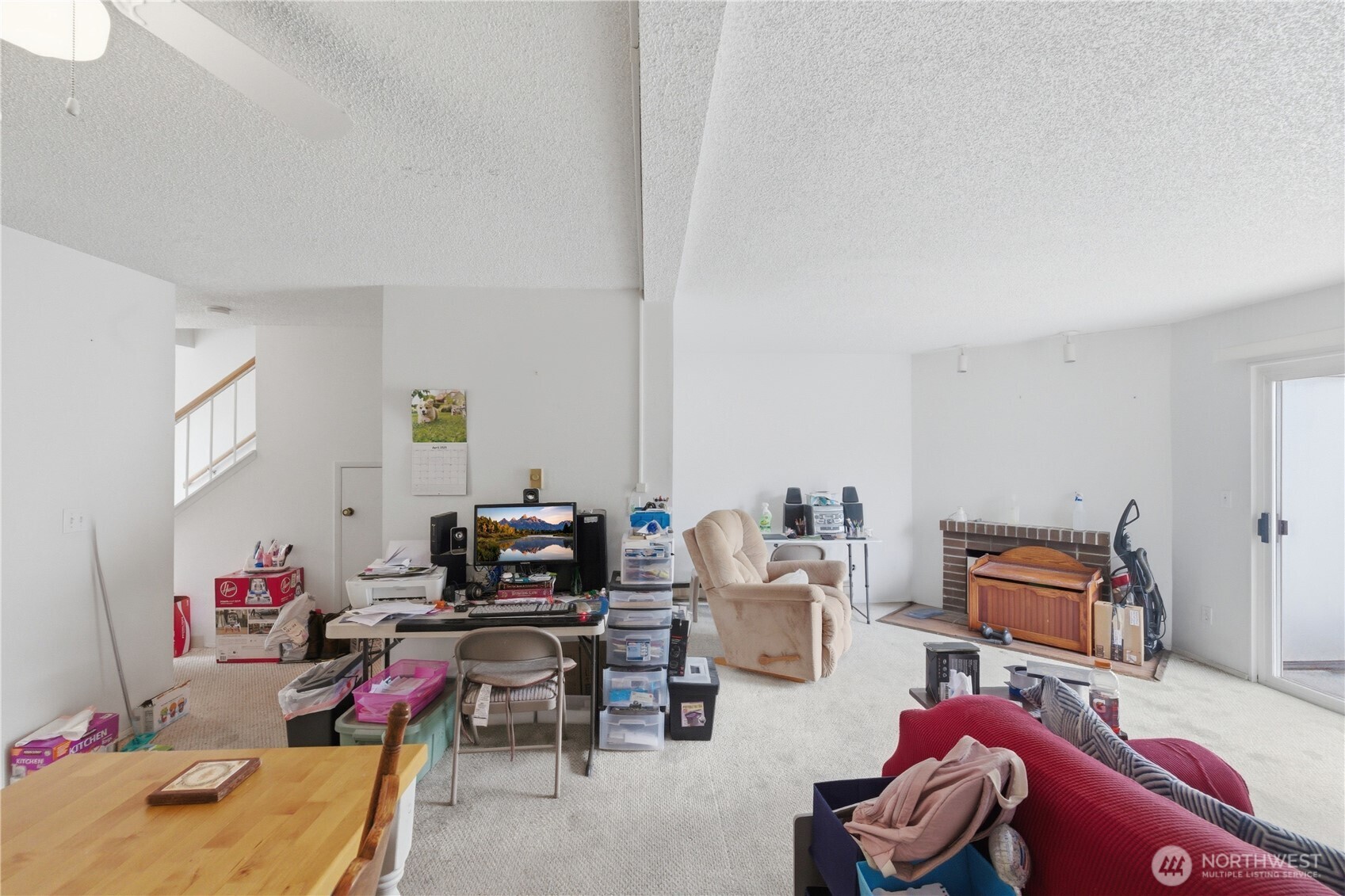 8823 Holly Drive #E201, Everett, WA 98208