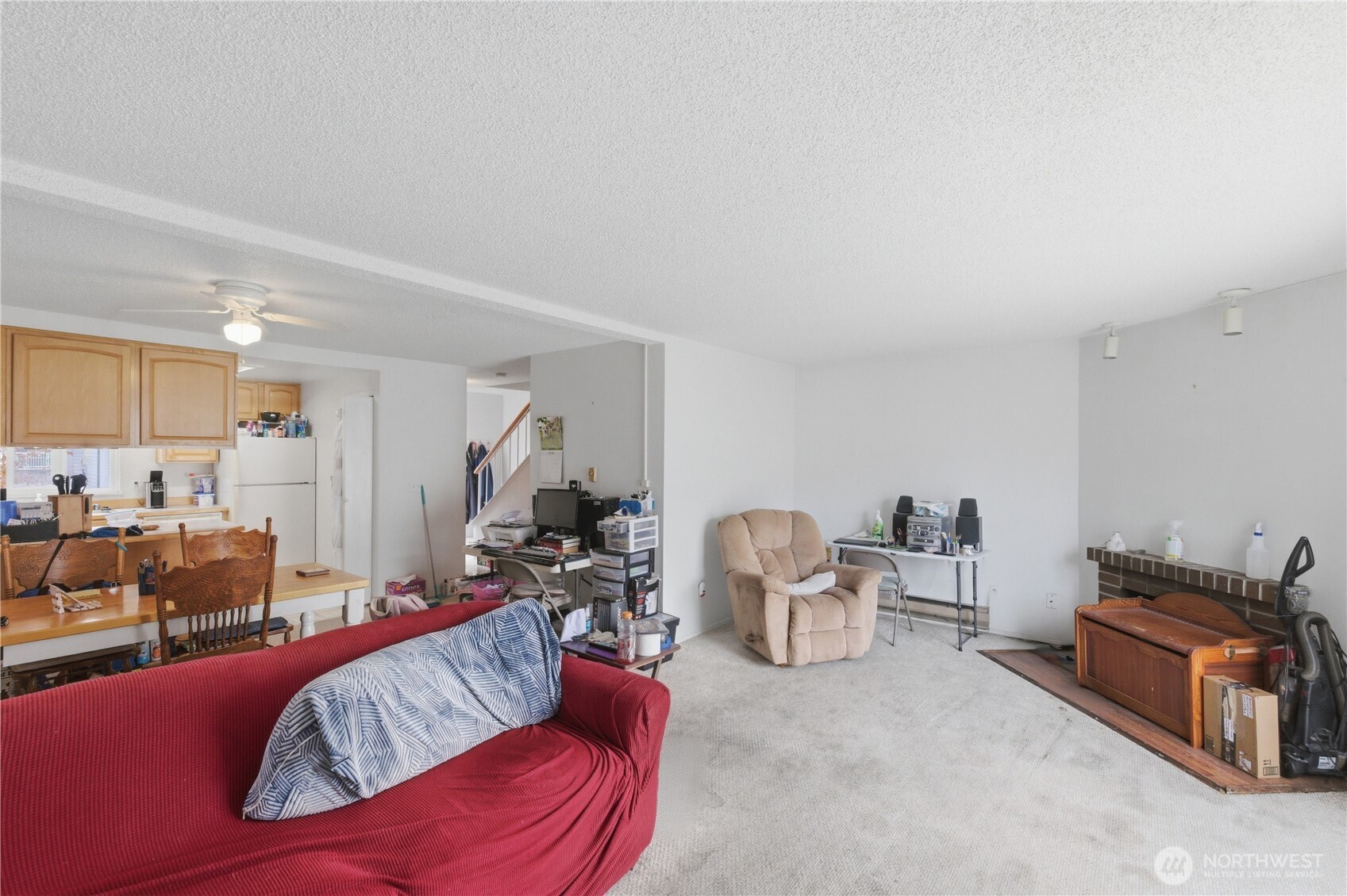 8823 Holly Drive #E201, Everett, WA 98208