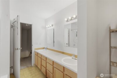 8823 Holly Drive #E201, Everett, WA 98208 - Photo 18