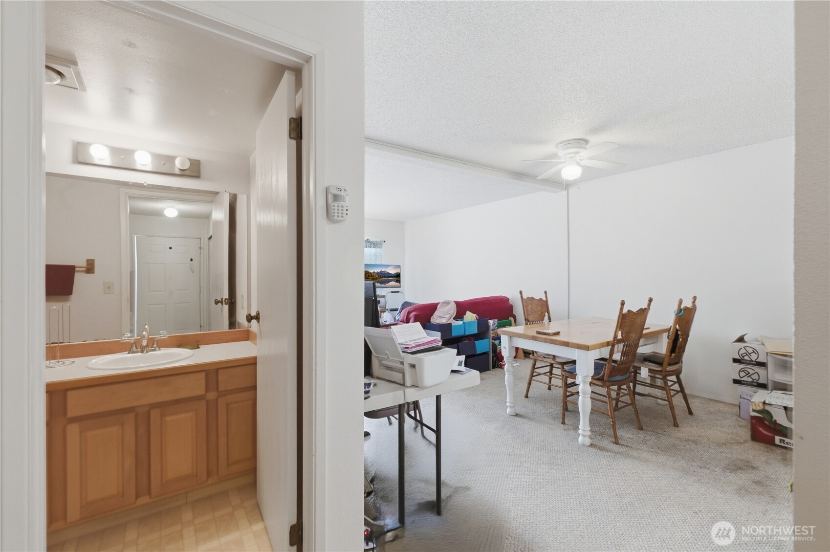 8823 Holly Drive #E201, Everett, WA 98208