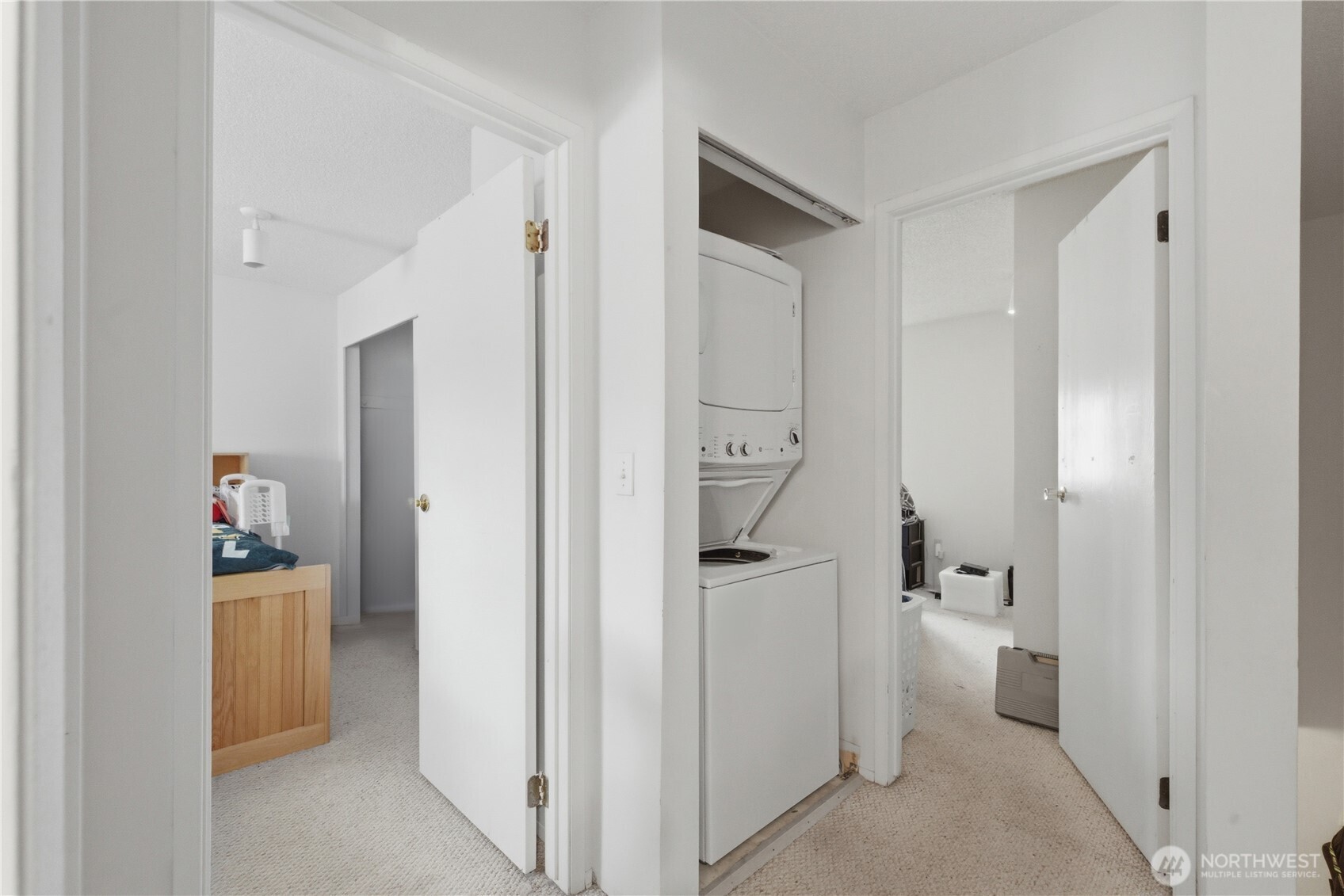 8823 Holly Drive #E201, Everett, WA 98208