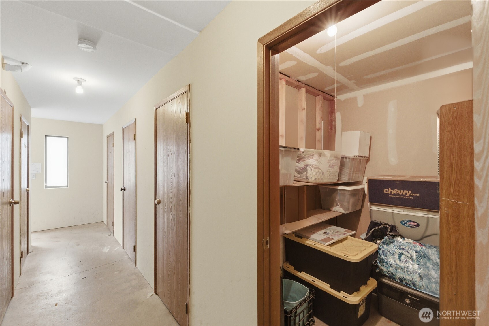 8823 Holly Drive #E201, Everett, WA 98208