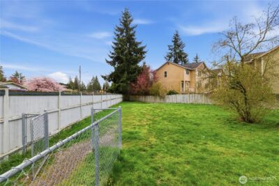 8823 Holly Drive #E201, Everett, WA 98208 - Photo 27