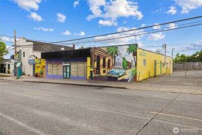 8521 Roosevelt Way NE, Seattle, WA 98115 - Photo 15