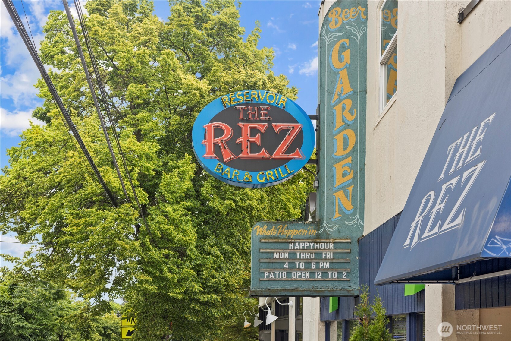 8521 Roosevelt Way NE, Seattle, WA 98115