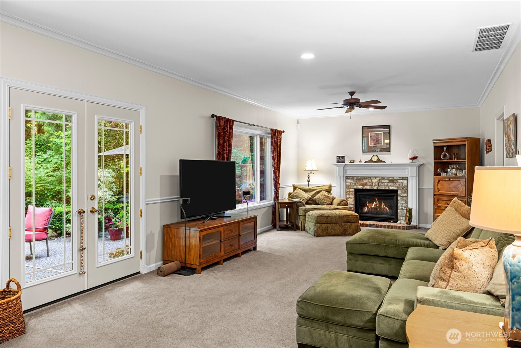 19710 222nd Avenue NE, Woodinville, WA 98077