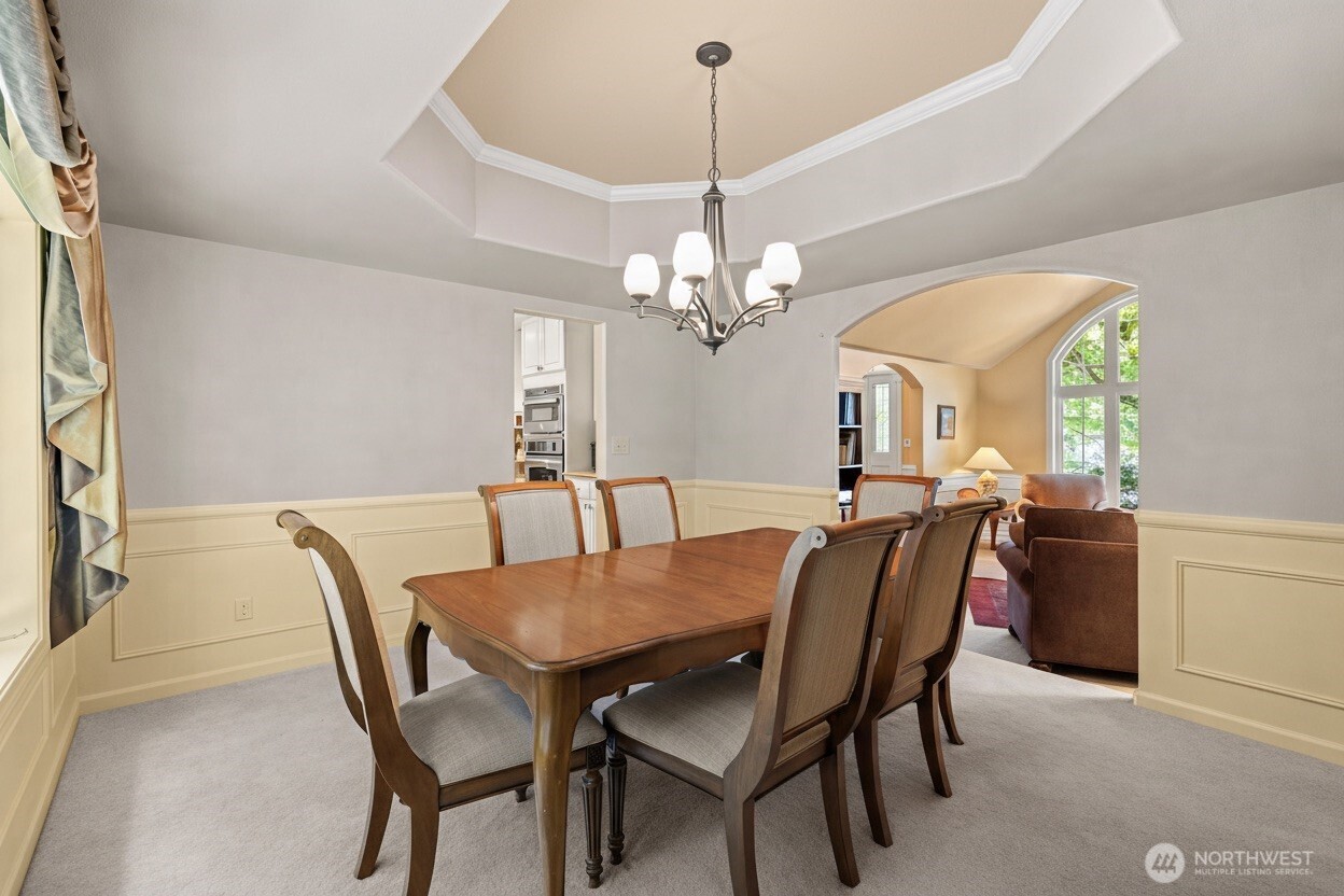 19710 222nd Avenue NE, Woodinville, WA 98077