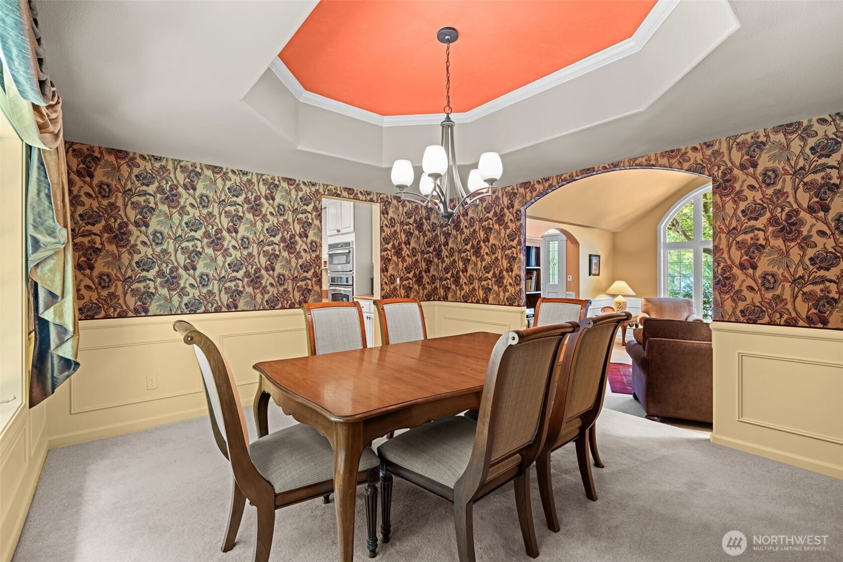 19710 222nd Avenue NE, Woodinville, WA 98077