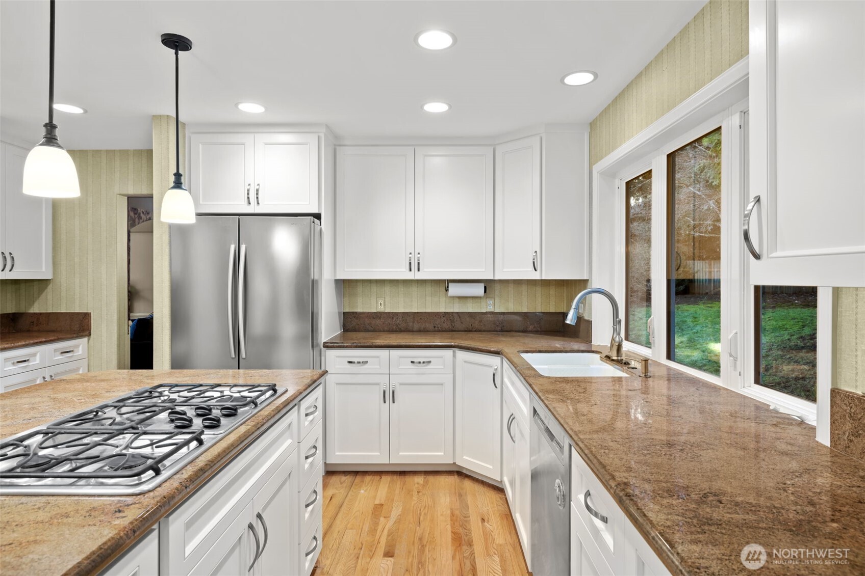 19710 222nd Avenue NE, Woodinville, WA 98077