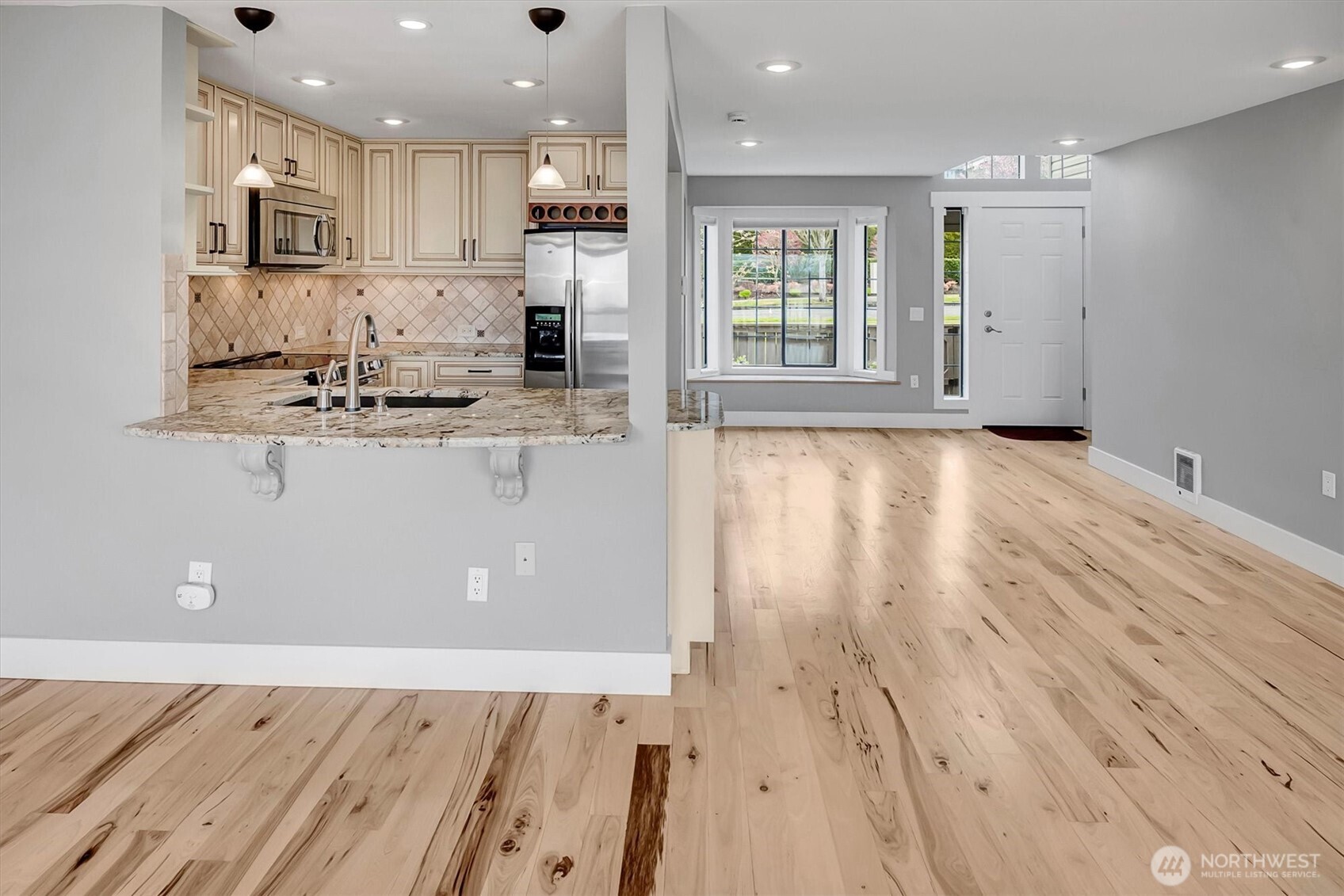 6527 106th Avenue NE #10, Kirkland, WA 98033