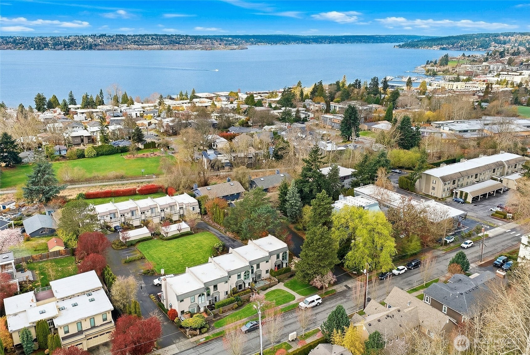 6527 106th Avenue NE #10, Kirkland, WA 98033