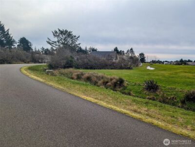 572 Puffin Avenue NE, Ocean Shores, WA 98569 - Photo 7