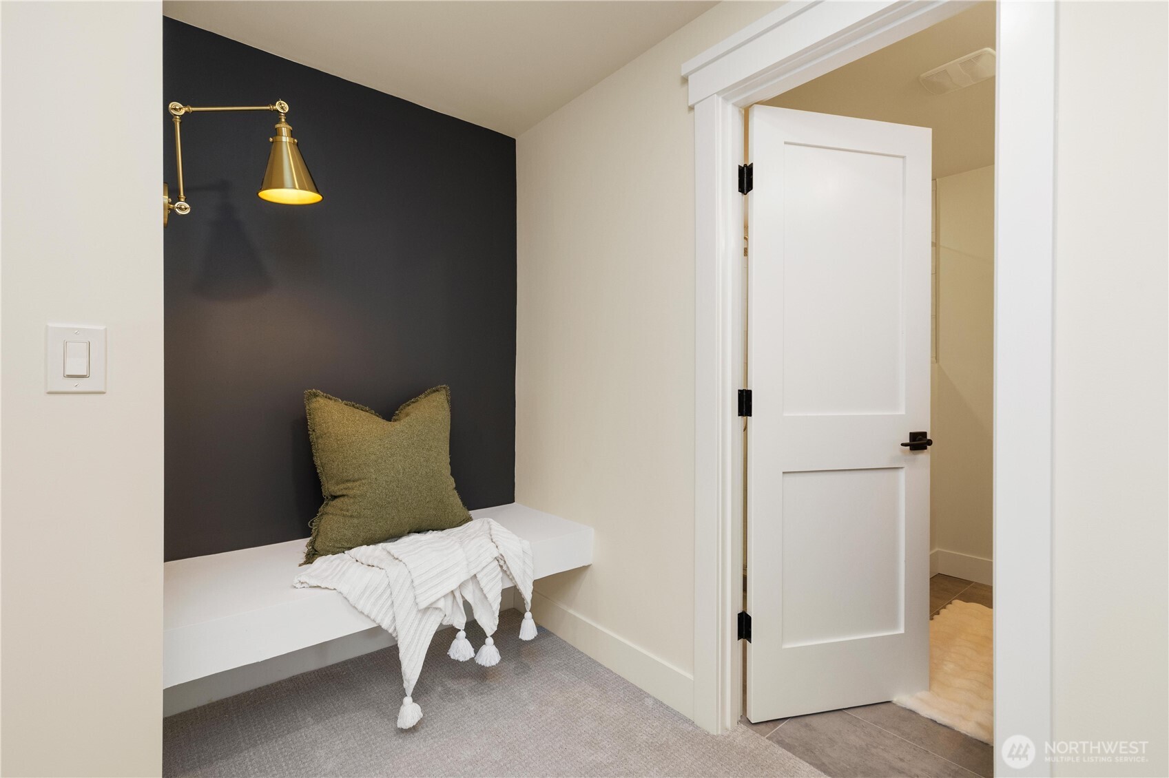 11007 2nd Avenue NW, Seattle, WA 98177