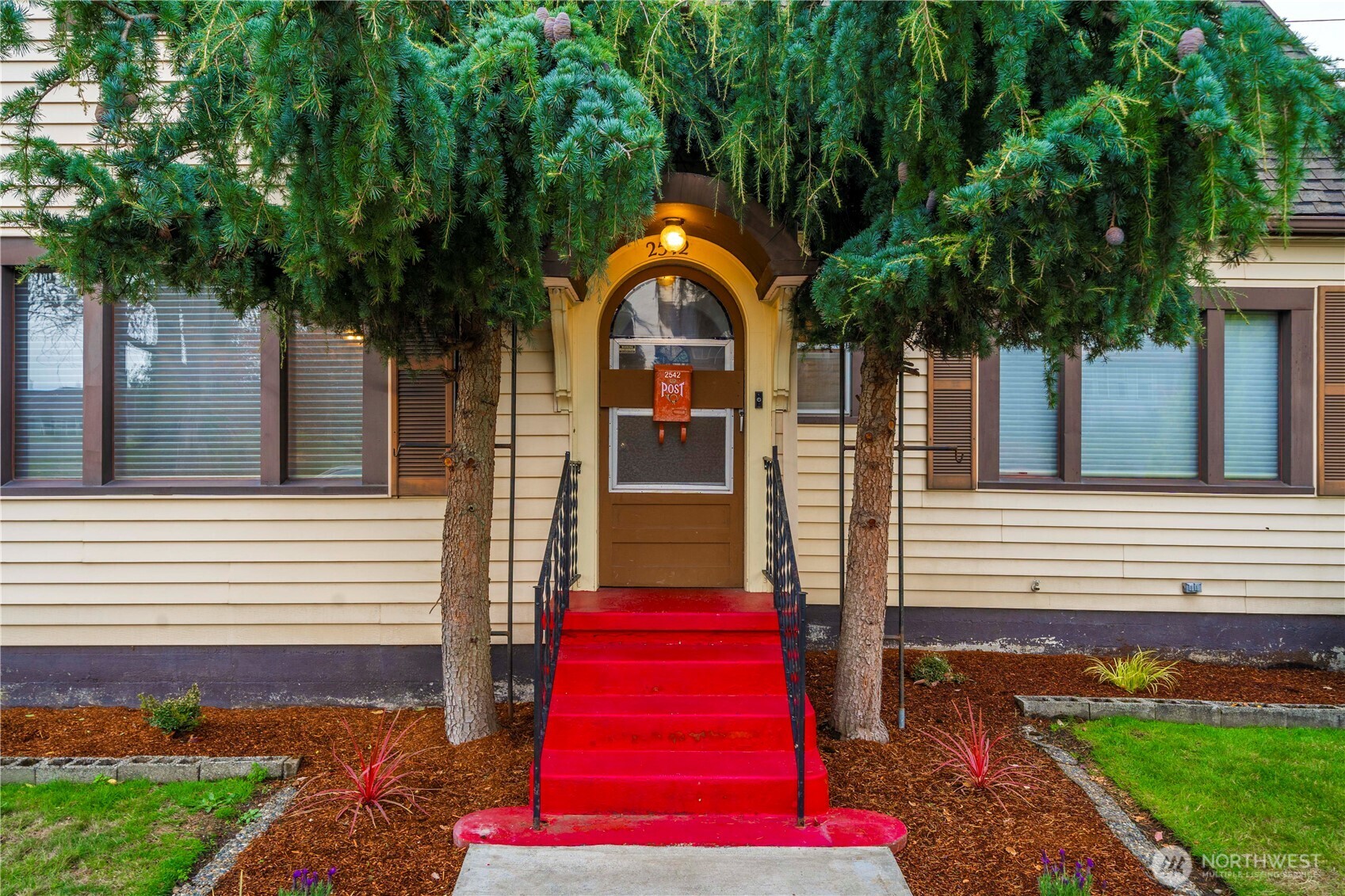 2542 S Cushman Avenue , Tacoma, WA 98405