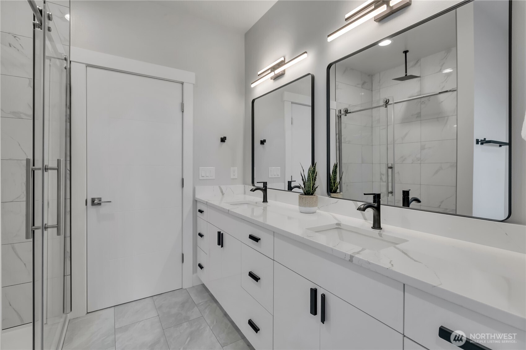 9846 62nd Avenue S #1, Seattle, WA 98118