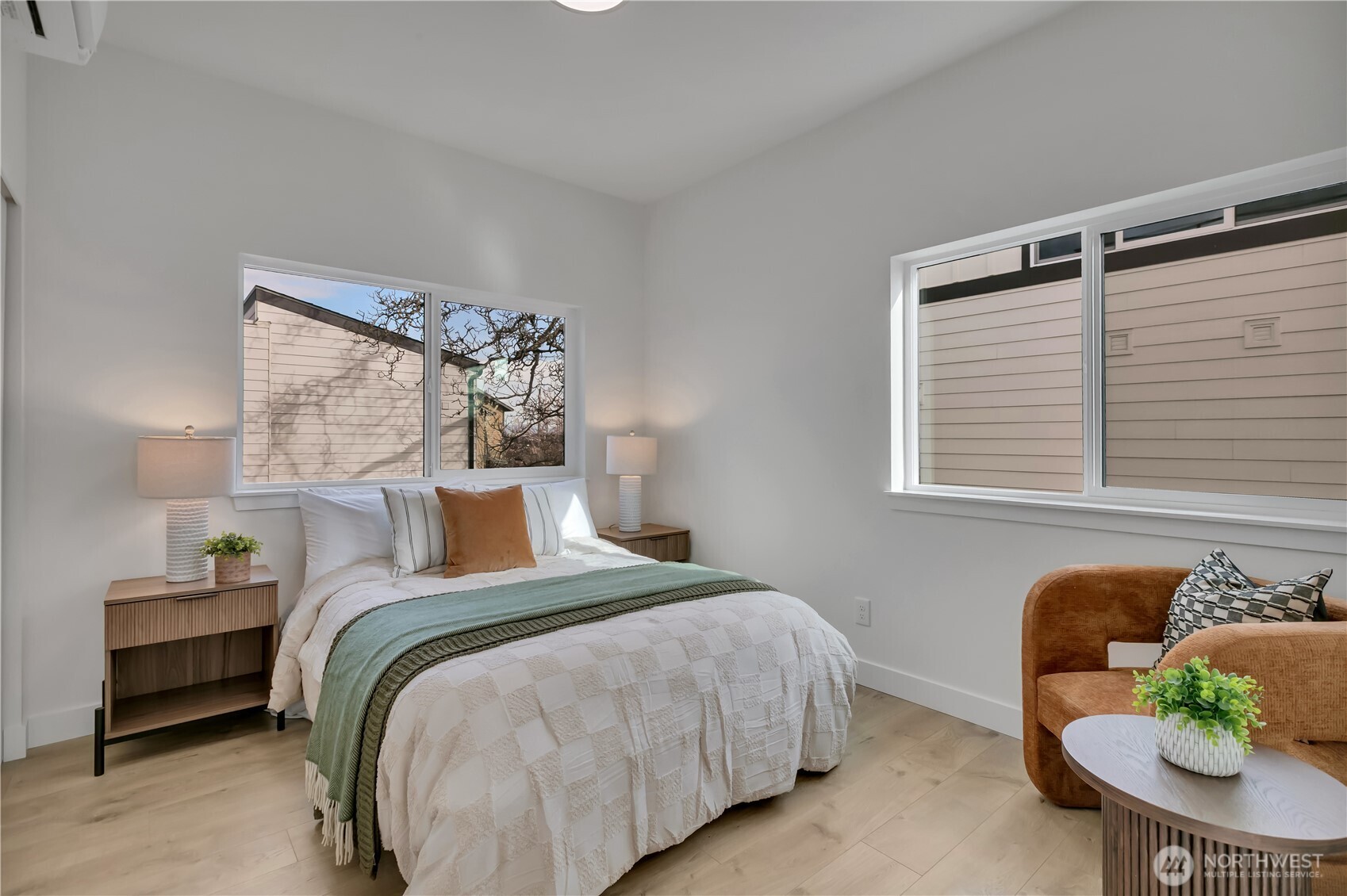 9846 62nd Avenue S #1, Seattle, WA 98118