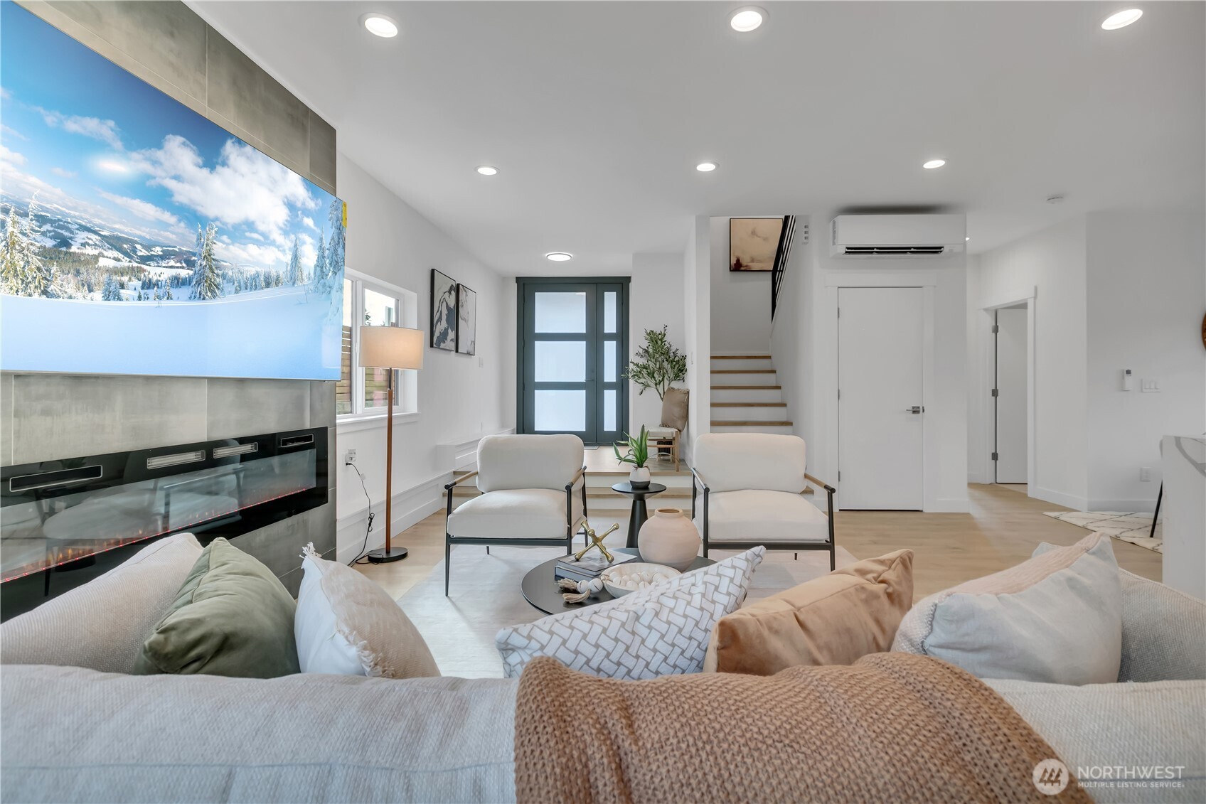 9846 62nd Avenue S #1, Seattle, WA 98118