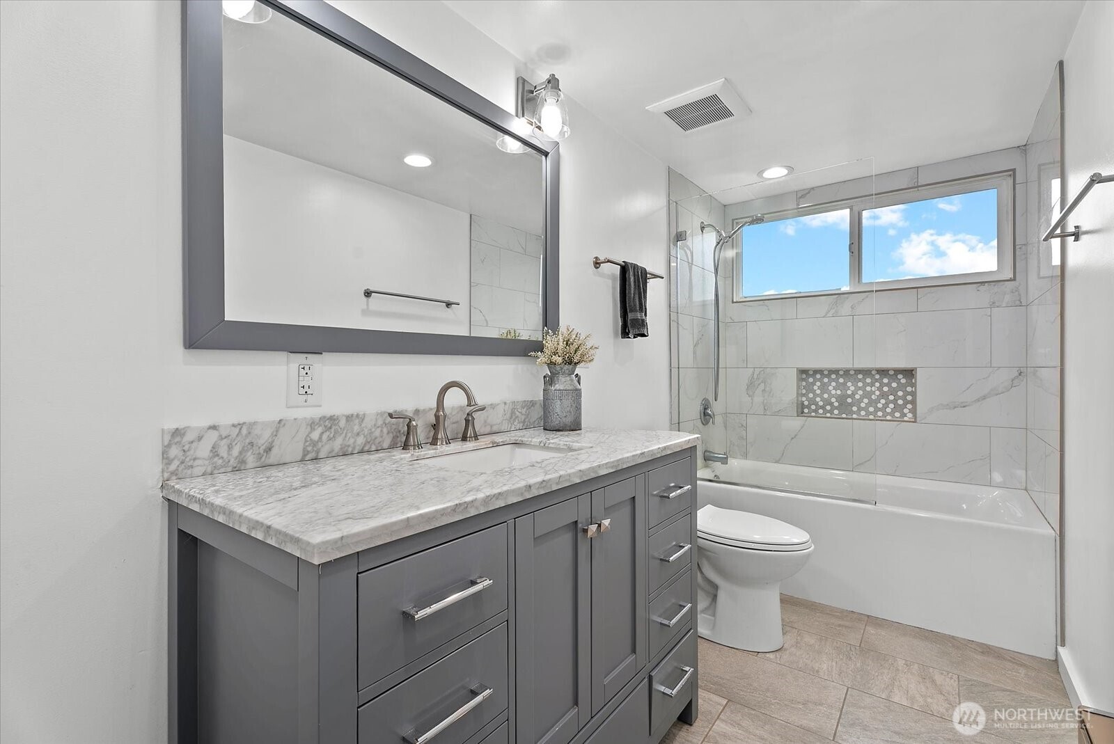 5508 172nd Place SW, Lynnwood, WA 98037