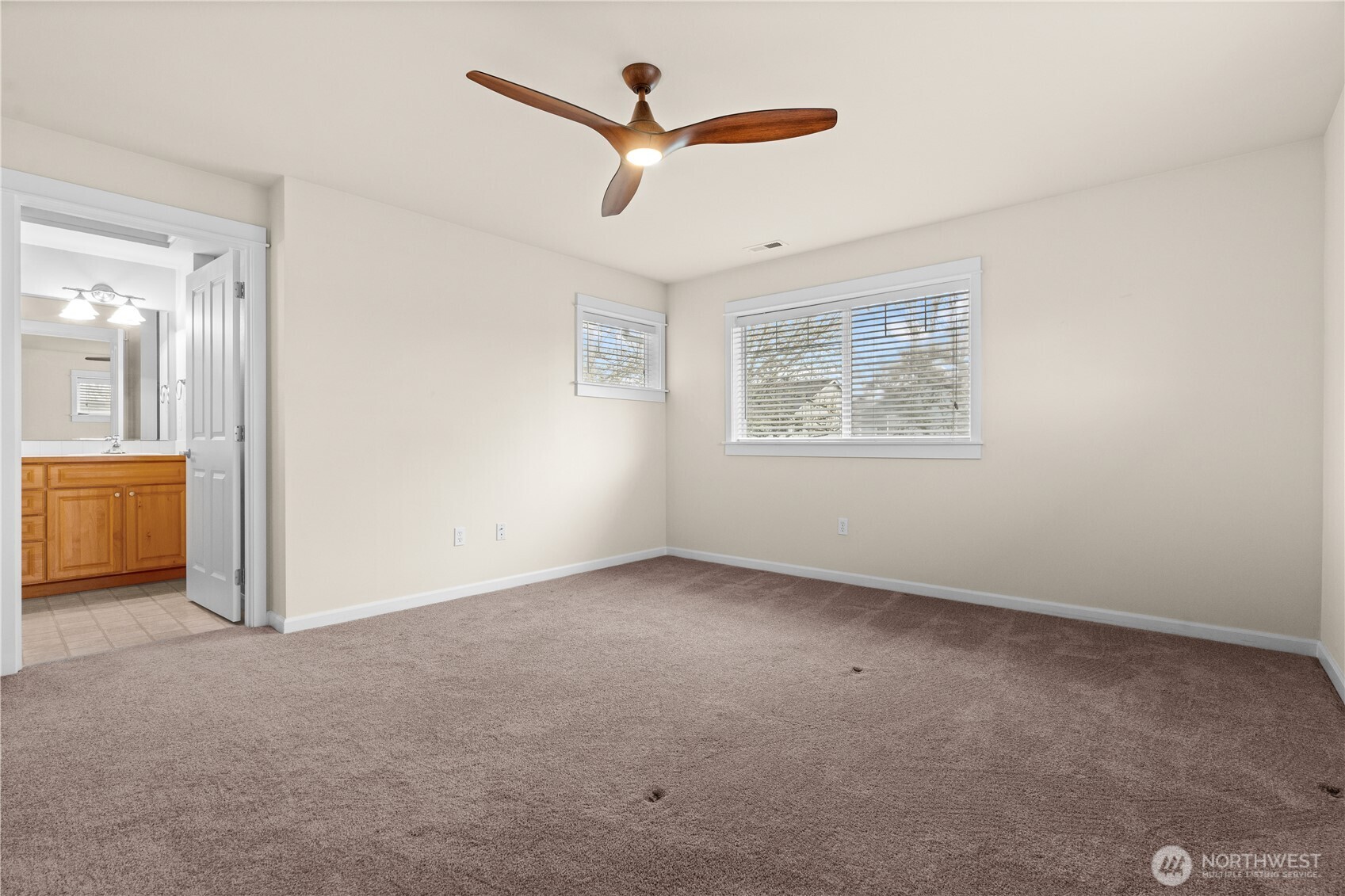 10700 SE 260th Street #A103, Kent, WA 98030