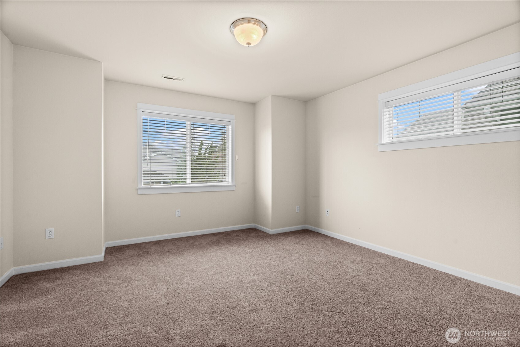 10700 SE 260th Street #A103, Kent, WA 98030