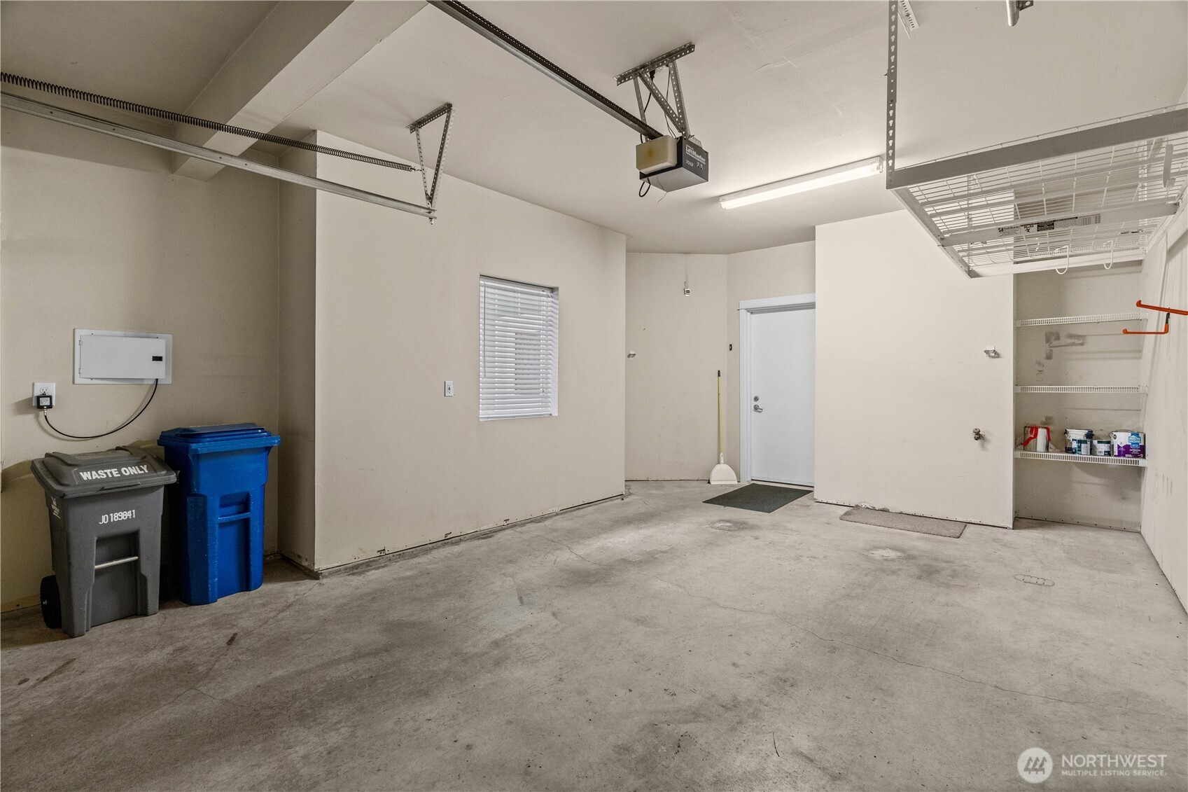 10700 SE 260th Street #A103, Kent, WA 98030