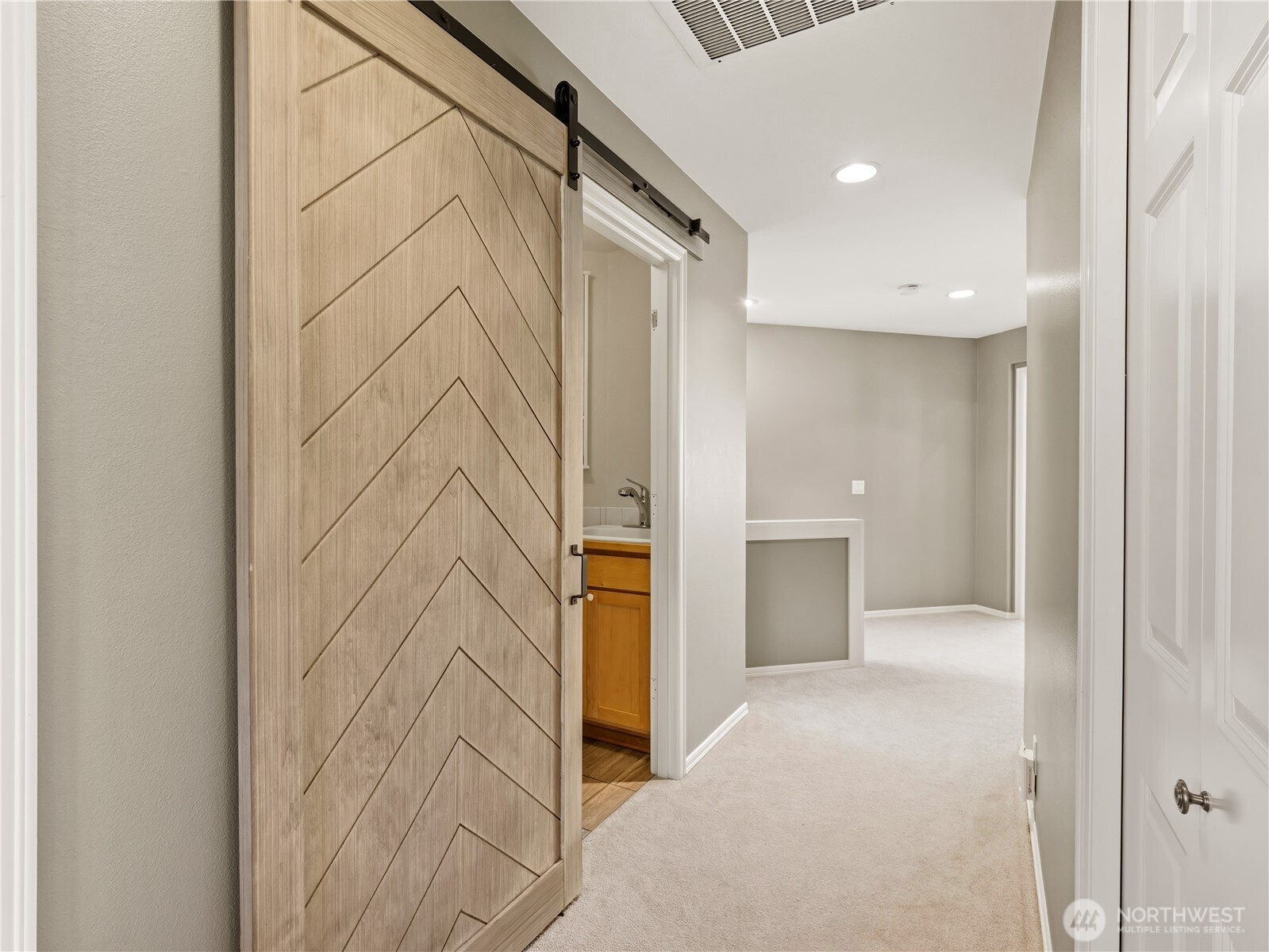 23919 SE 8th Place , Sammamish, WA 98075