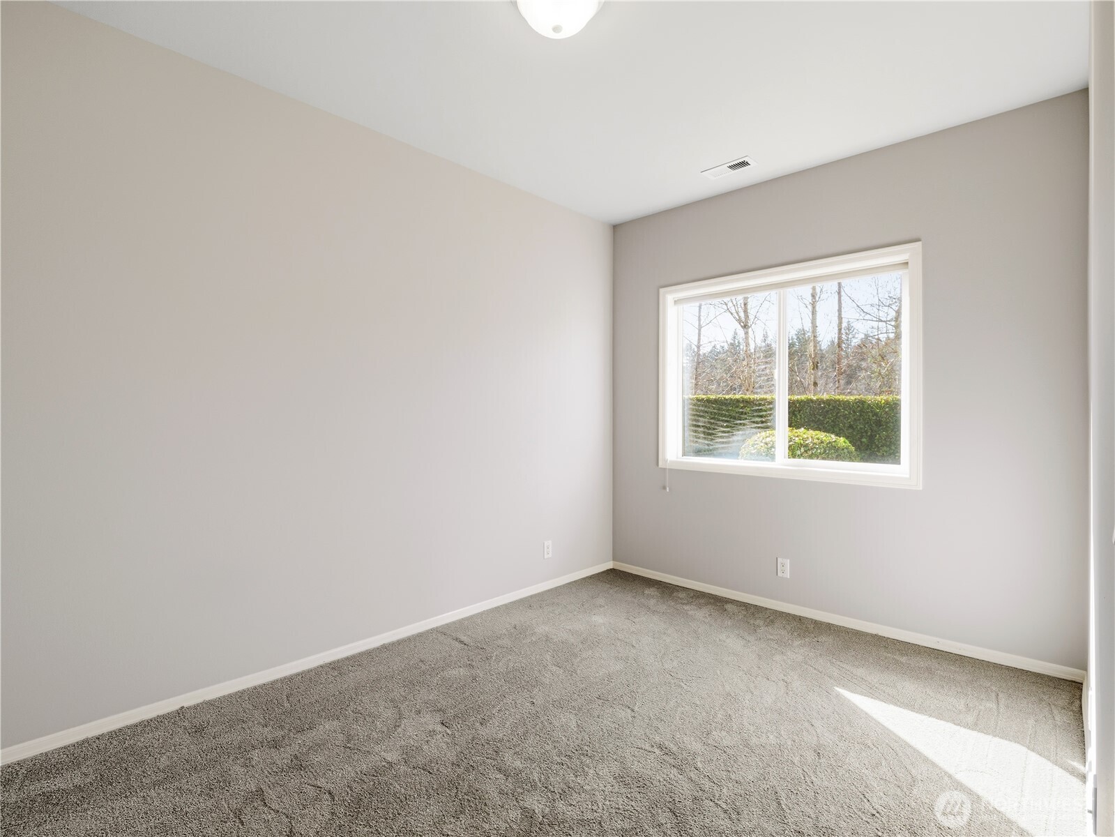 23919 SE 8th Place , Sammamish, WA 98075