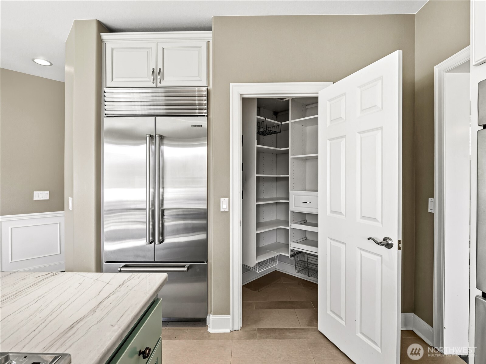 23919 SE 8th Place , Sammamish, WA 98075