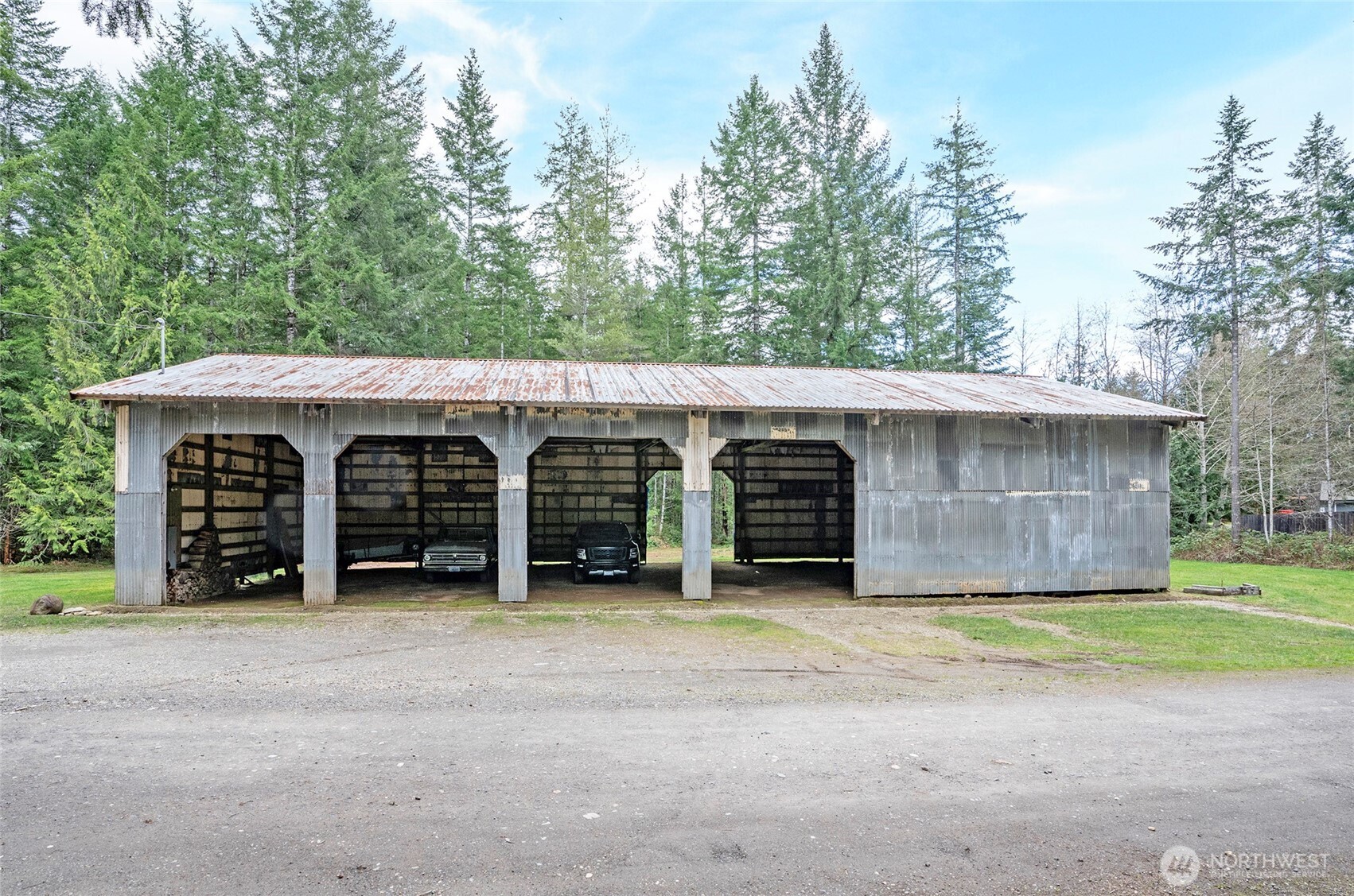 17843 NW Seabeck Holly Road , Seabeck, WA 98380