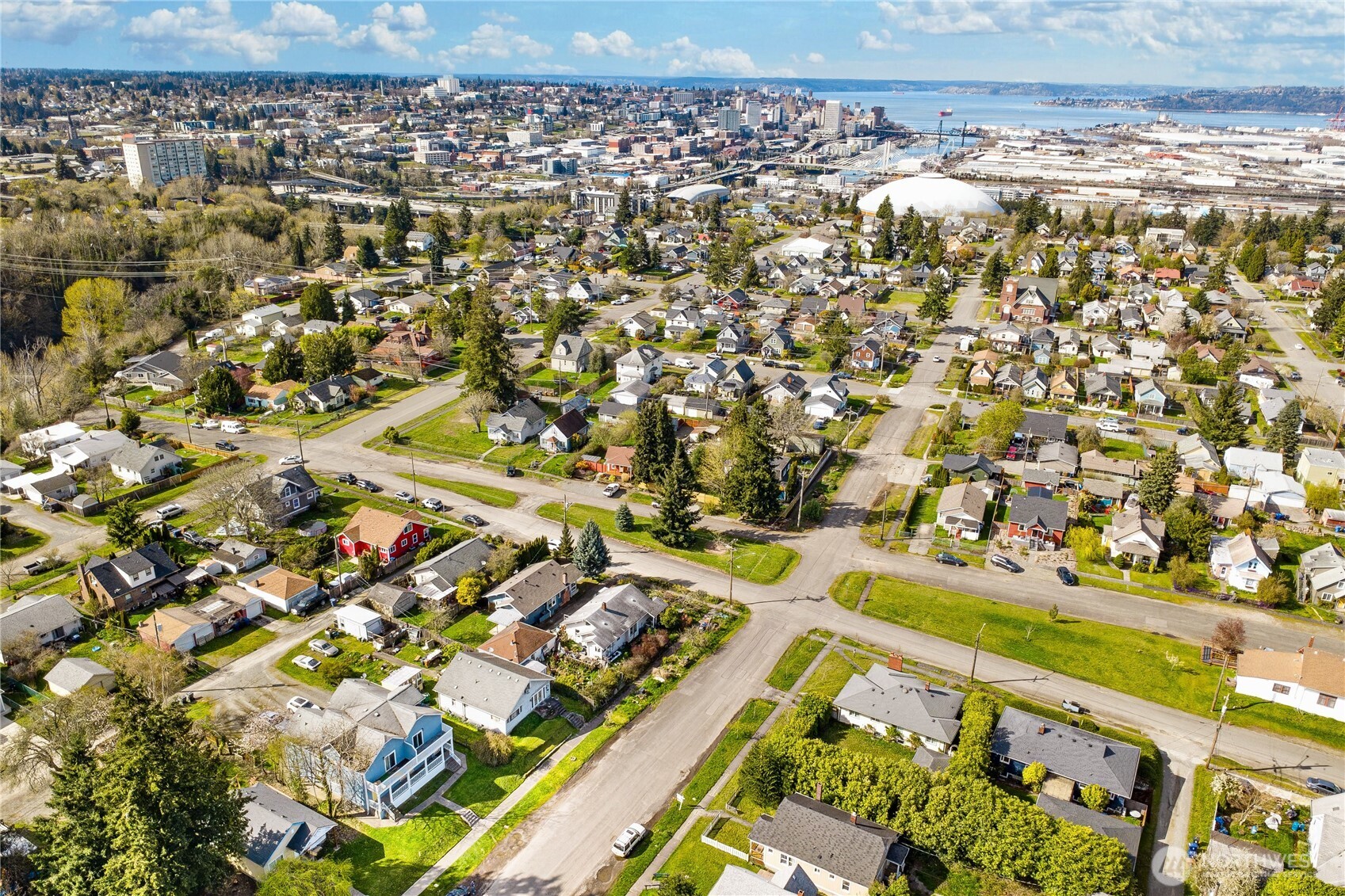 3572 -3574 E F Street , Tacoma, WA 98404