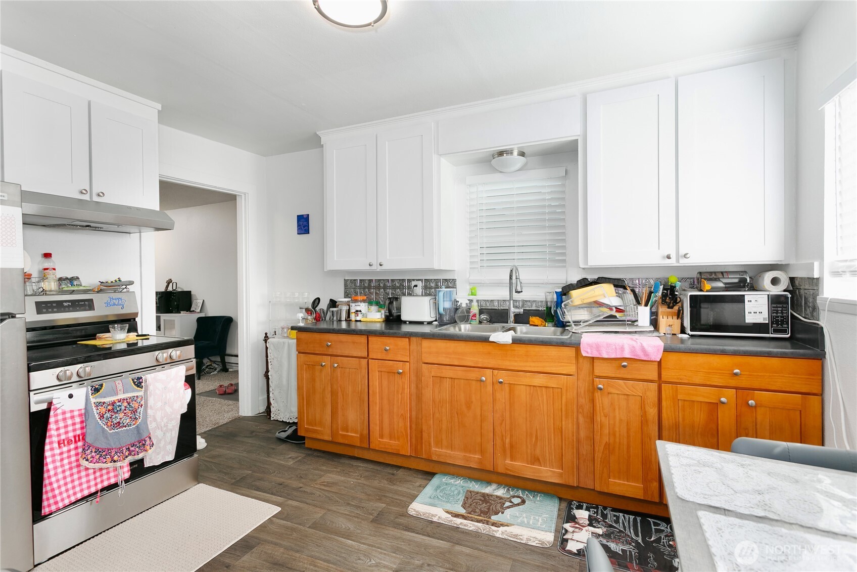 3572 -3574 E F Street , Tacoma, WA 98404