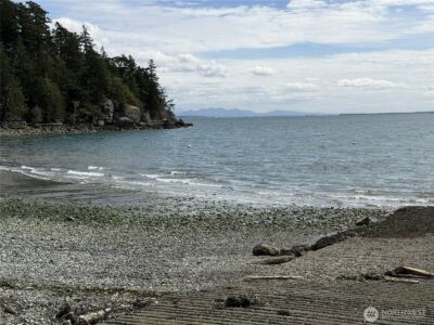 7670 Holiday Boulevard , Anacortes, WA 98221 - Photo 19