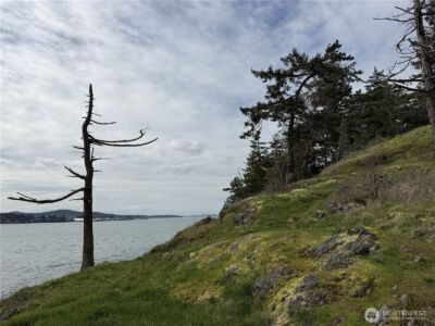 7670 Holiday Boulevard , Anacortes, WA 98221 - Photo 20