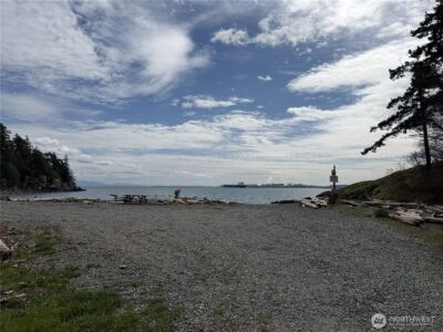 7670 Holiday Boulevard , Anacortes, WA 98221 - Photo 26