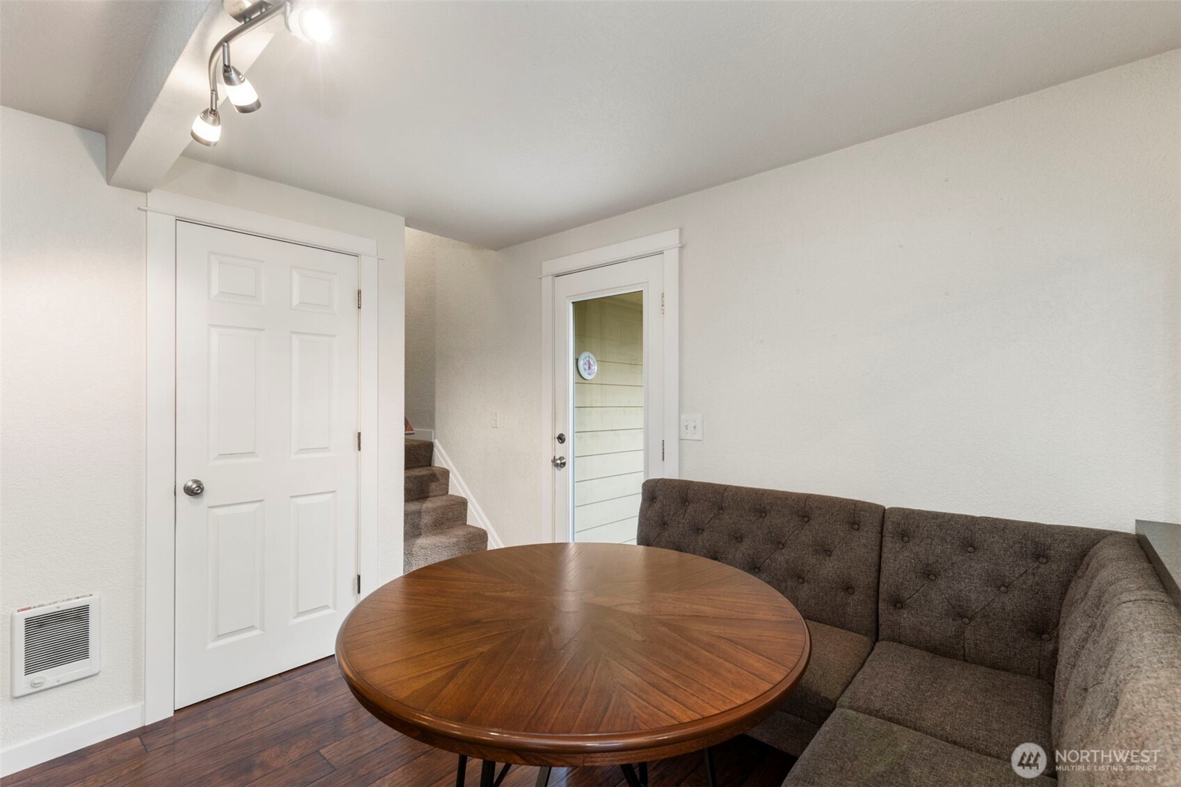 101 D Street , Port Hadlock, WA 98339