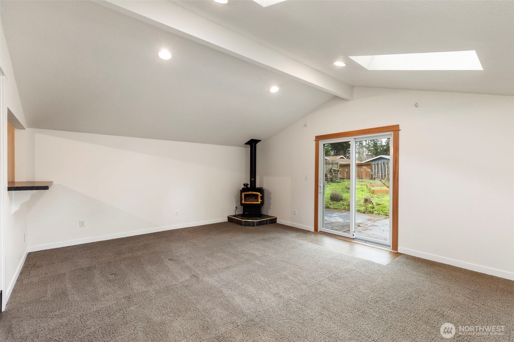 101 D Street , Port Hadlock, WA 98339