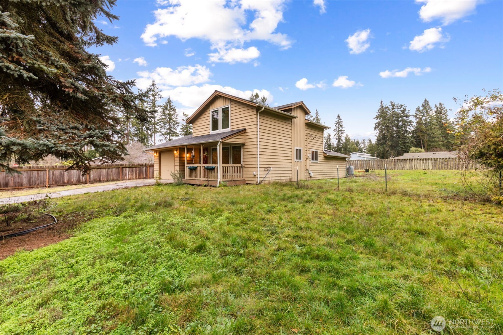 101 D Street , Port Hadlock, WA 98339