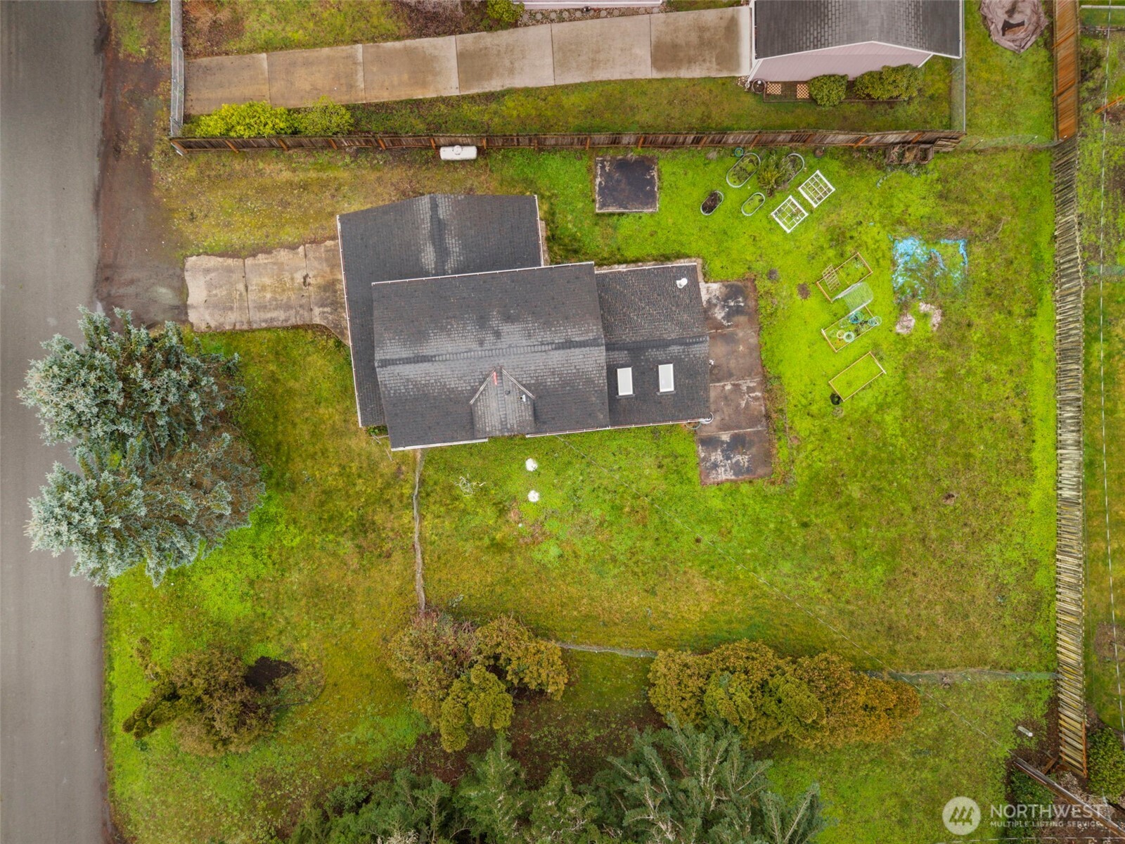 101 D Street , Port Hadlock, WA 98339