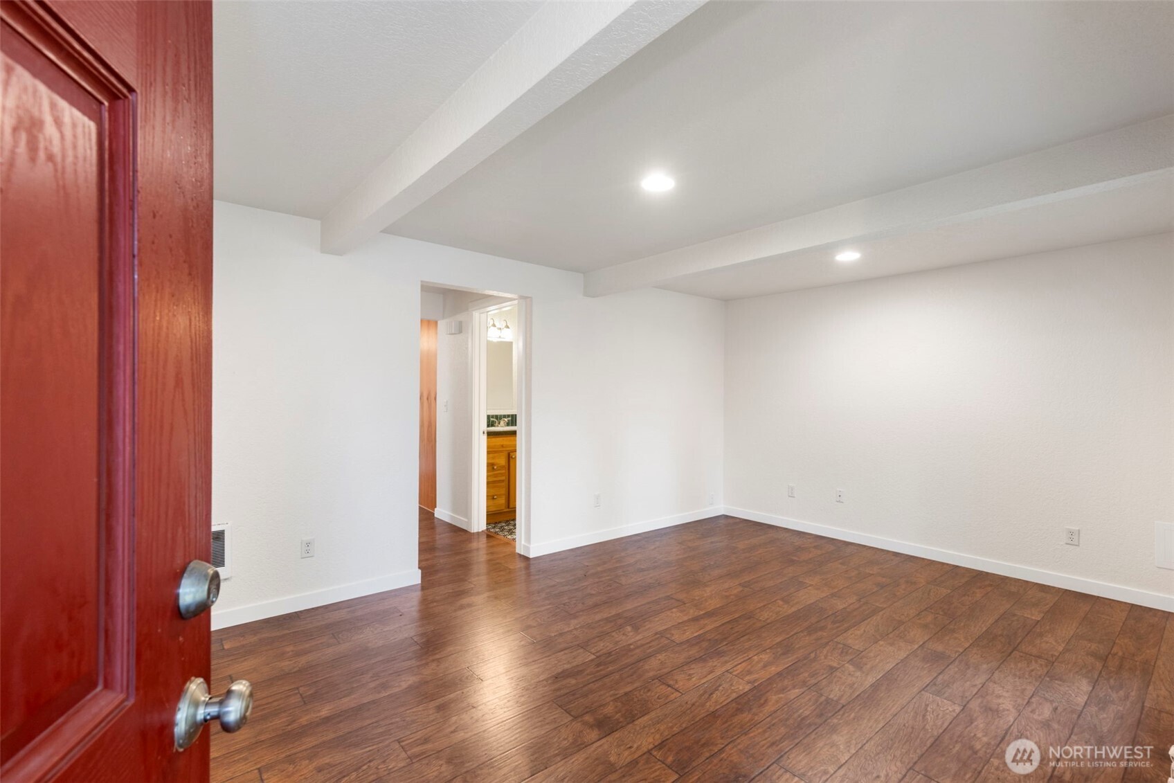 101 D Street , Port Hadlock, WA 98339