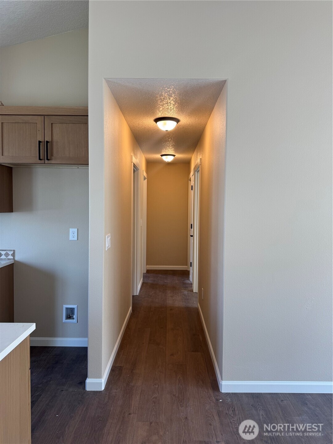 206 Douglas Street , Longview, WA 98632