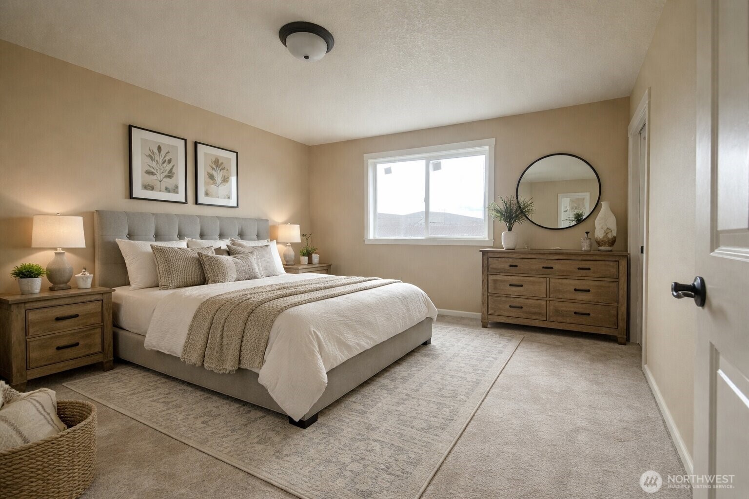 206 Douglas Street , Longview, WA 98632