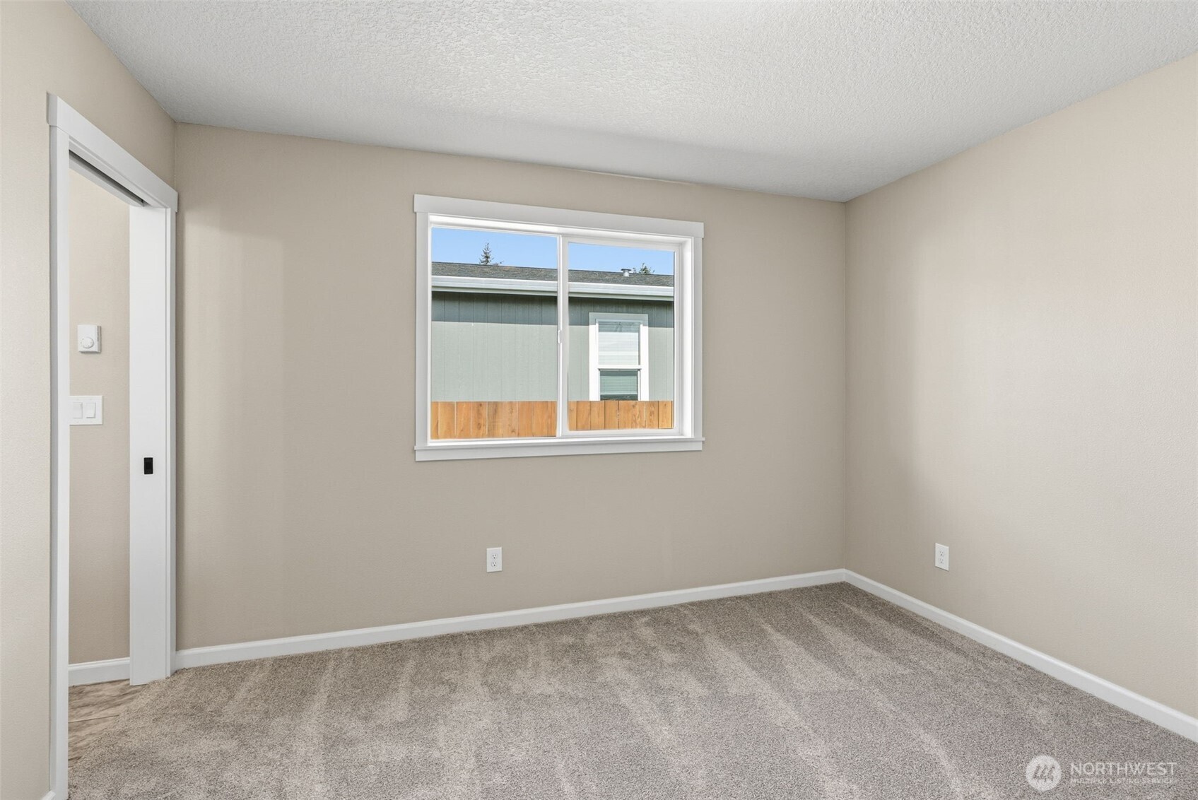206 Douglas Street , Longview, WA 98632