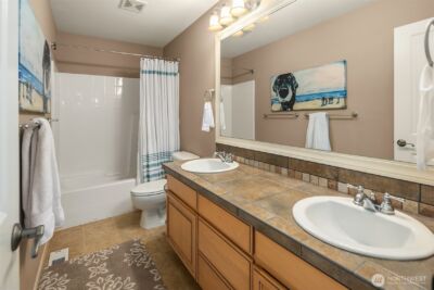 12902 194th Avenue Ct E, Bonney Lake, WA 98391 - Photo 28