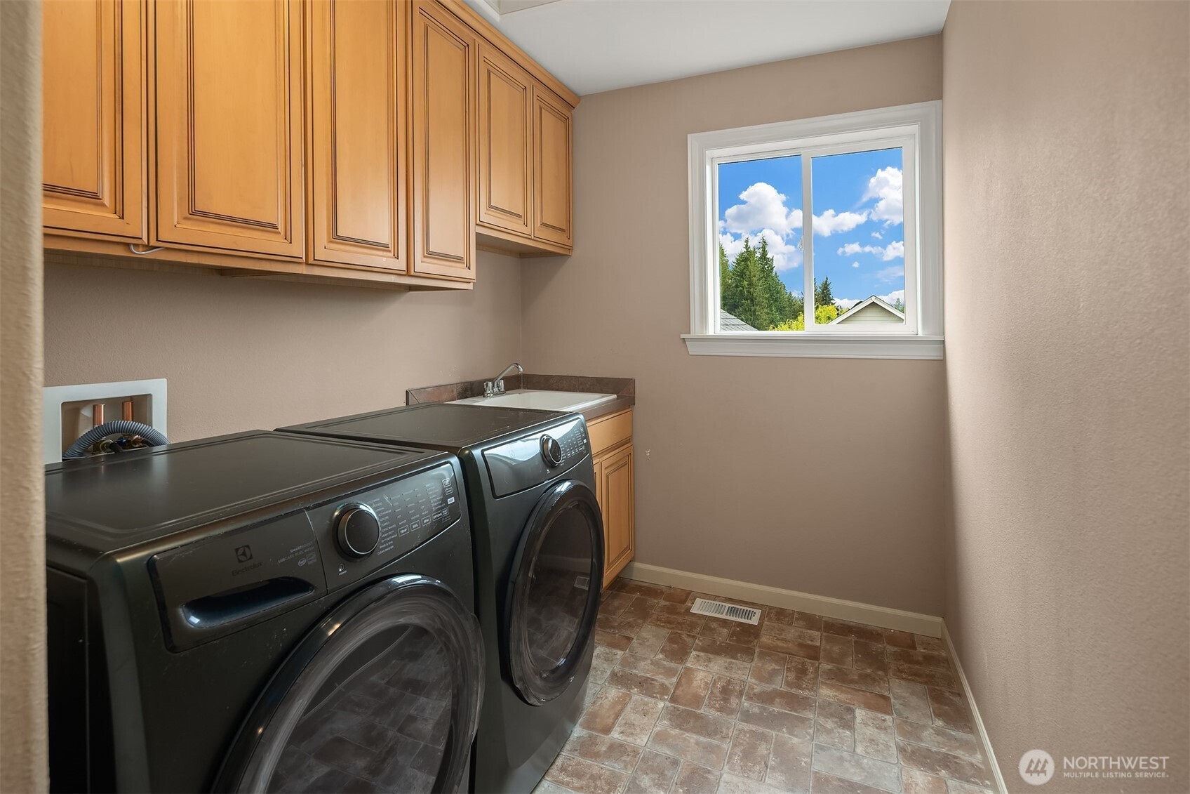 12902 194th Avenue Ct E, Bonney Lake, WA 98391